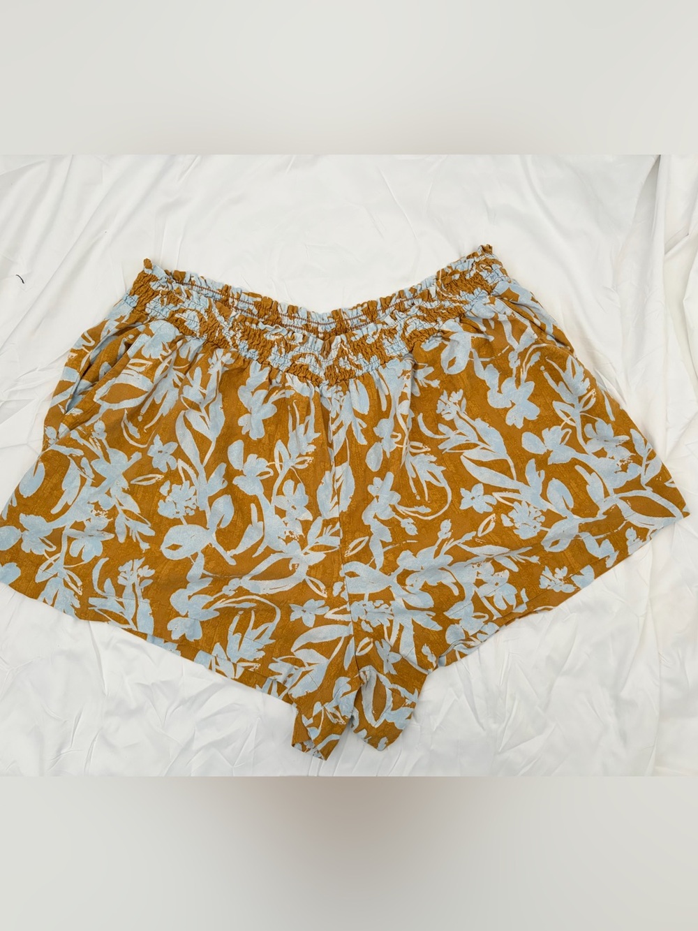 Ava & Viv Mustard brown / blue Floral Print Elastic-Waist Shorts